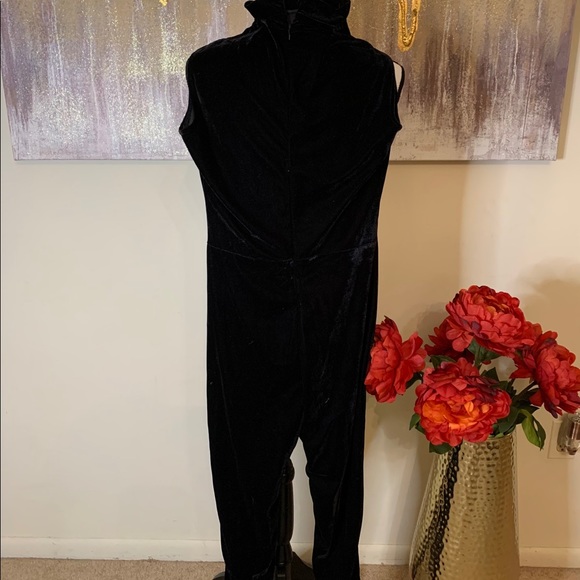 Jumpsuit - Picture 4 of 4